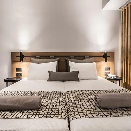 Harmony Crest Aparthotel 4*