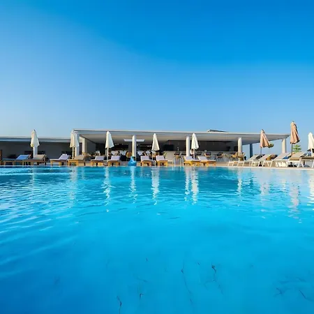 Harmony Crest Aparthotel
