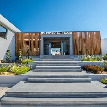 Harmony Crest Aparthotel 4*
