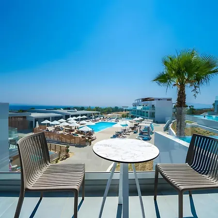 Harmony Crest Aparthotel